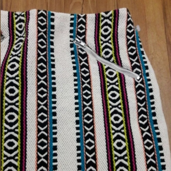 Divided by H&M A-Line Embroidered Woven Multi-color Geo Aztec - Picture 4 of 9